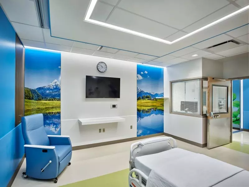 Hospital Deluxe Room
